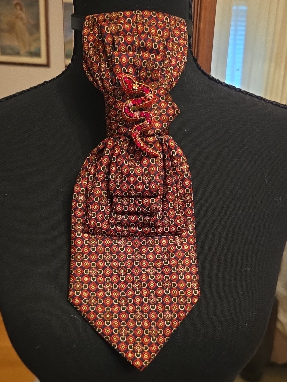 Men's Patterned Cravat with Subtle Gold Accents And Snake Brooch
